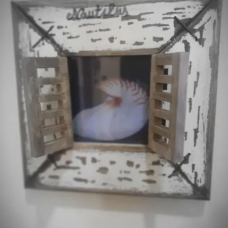 La Finestra Sul Mare איסקיה