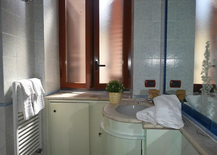 La Finestra Sul Mare 住宿加早餐酒店 伊斯基亚