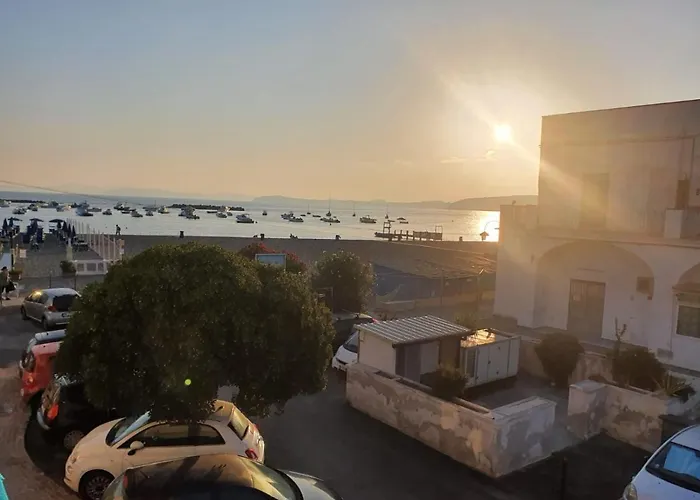 住宿加早餐酒店 La Finestra Sul Mare