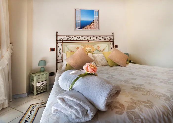 La Finestra Sul Mare 住宿加早餐酒店