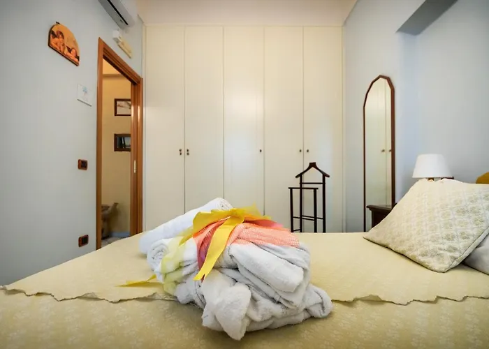 住宿加早餐酒店 La Finestra Sul Mare 伊斯基亚