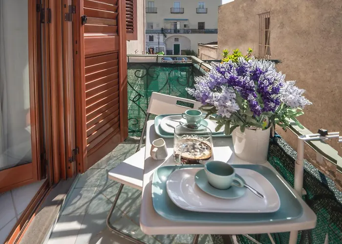 La Finestra Sul Mare 住宿加早餐酒店 4*