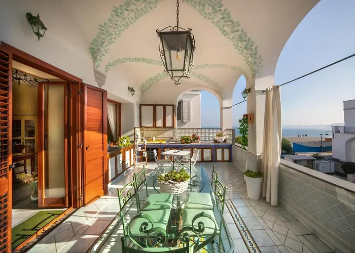 La Finestra Sul Mare Couette-café 4*